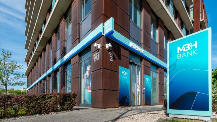 Zöld hitelekkel segíti a hazai lakásállomány korszerűsítését az MBH